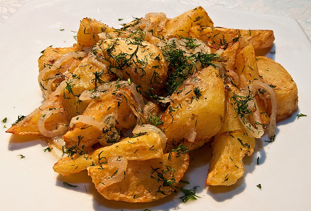 Картофель жареный с луком
